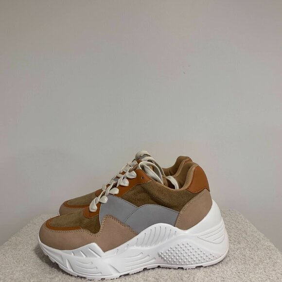 AQUA Alba Mixed Media Platform Sneakers - Picture 8 of 11